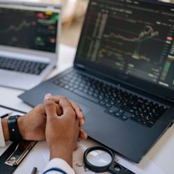 The Fed turns to the ” Trump deal ” – the outlook for gold and the dollar amid market volatility